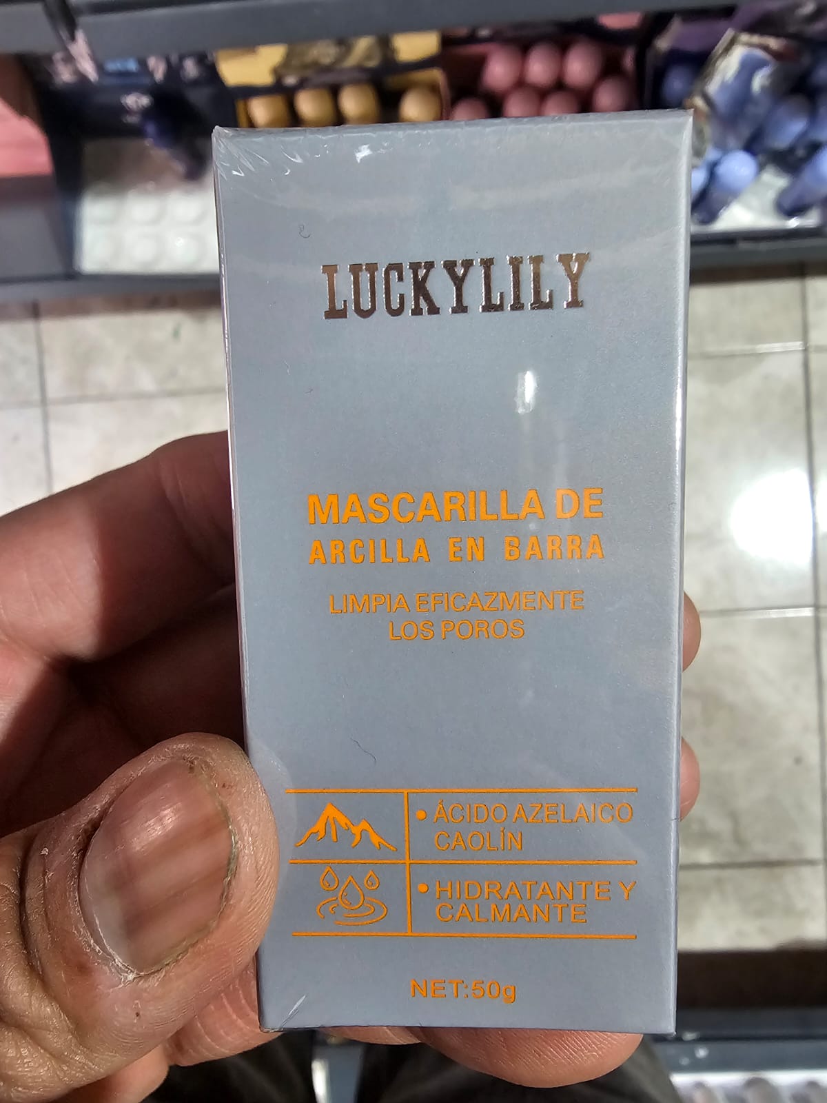 Mascarilla de barro con ácido azelaico